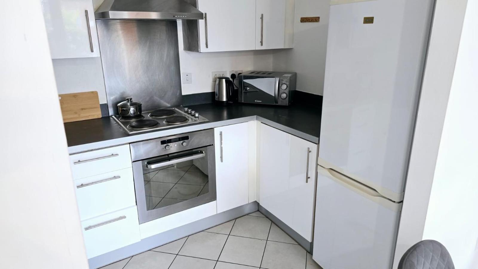 Luxury Green 1 Bed City Centre Apartment Close To Mailbox,Bullring, Broad Street For Leisure And Families برمنغهام المظهر الخارجي الصورة