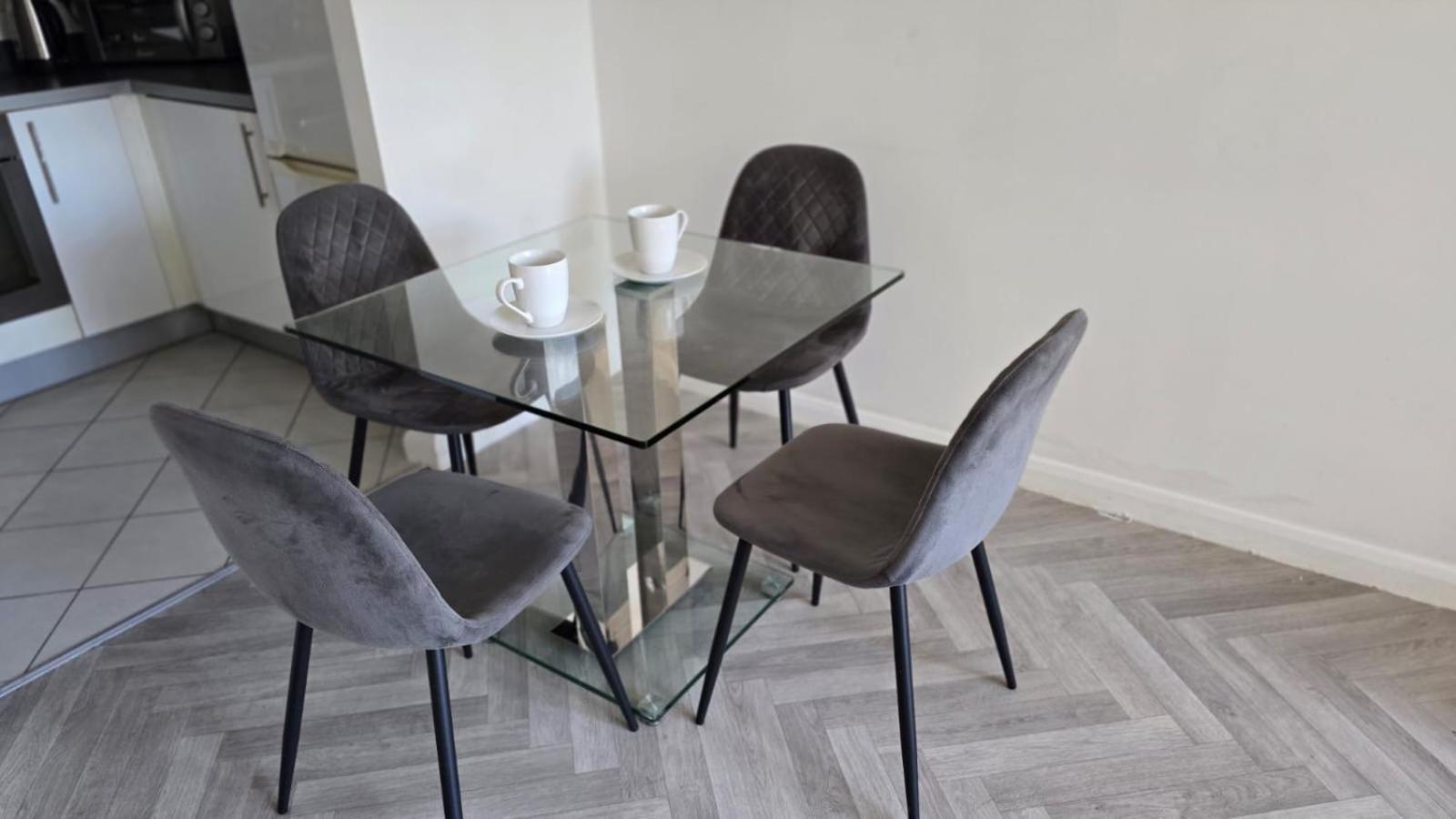 Luxury Green 1 Bed City Centre Apartment Close To Mailbox,Bullring, Broad Street For Leisure And Families برمنغهام المظهر الخارجي الصورة