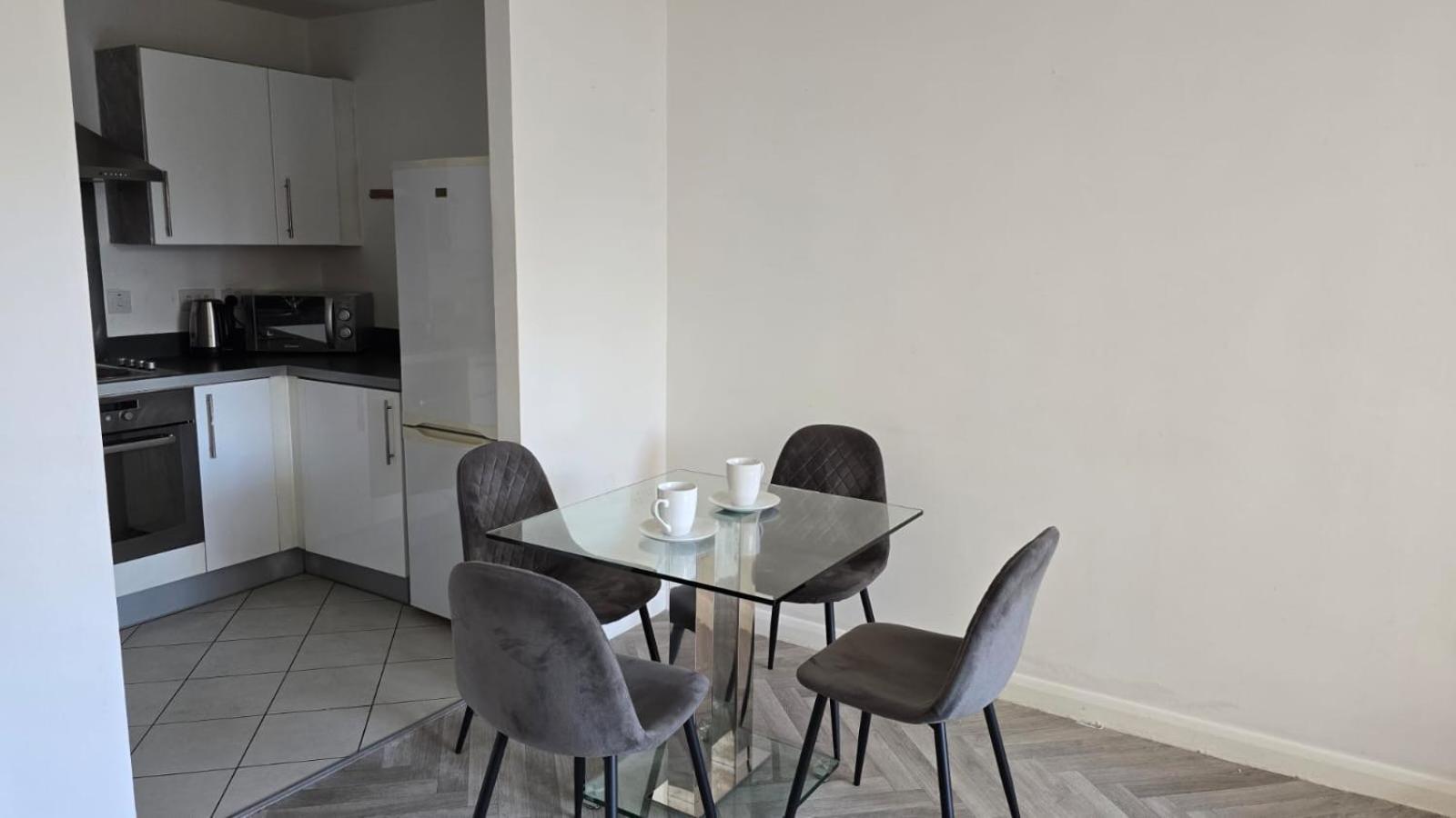 Luxury Green 1 Bed City Centre Apartment Close To Mailbox,Bullring, Broad Street For Leisure And Families برمنغهام المظهر الخارجي الصورة